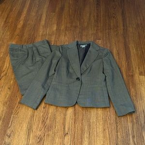 Ann Taylor Petite Business Pantsuit